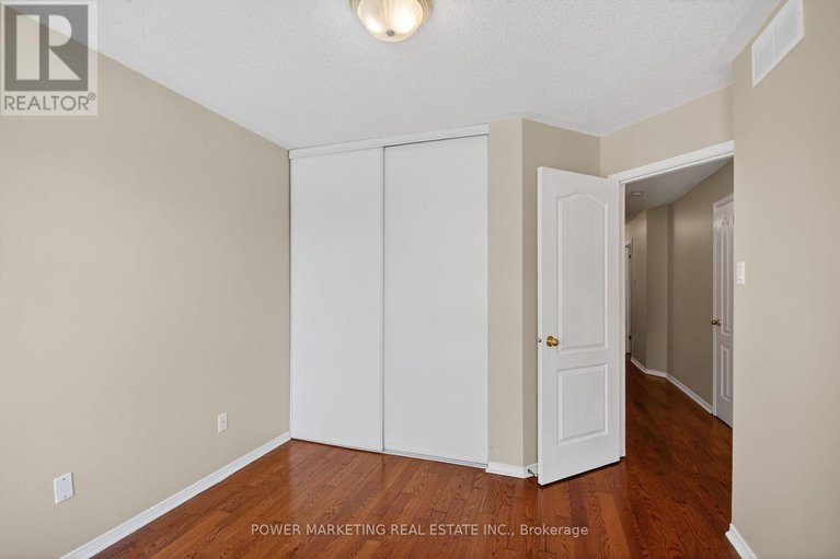 29154682/6410-sablewood-place/chapel-hill/ottawa/ontario/K1C7L7_16