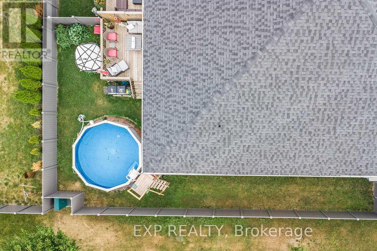 28752697/701-azure-street/russell-twp/russell/ontario/K4R0E5_33