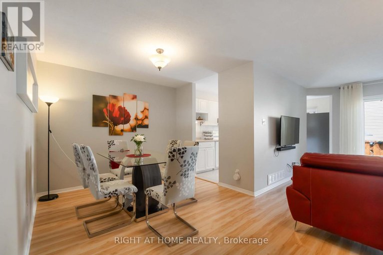 28479510/333-hillsboro-private/emerald-meadowstrailwest/ottawa/ontario/K2M3B2_9