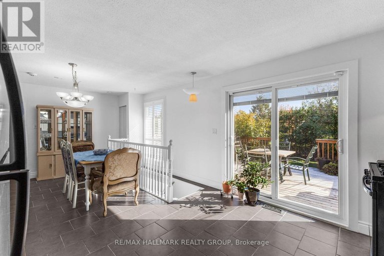 29571261/1902-rosebella-avenue/blossom-parkleitrim/ottawa/ontario/K1T1G7_11