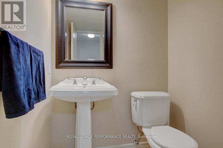 29588176/318-iona-street/westborohampton-park/ottawa/ontario/K1Z7B9_24