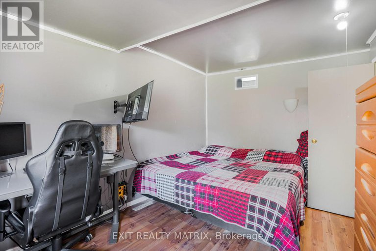 28379387/1018-sinclair-street/hawkesbury/hawkesbury/ontario/K6A1E5_16