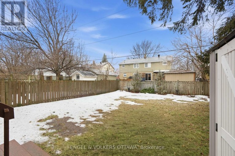 29460829/483-prince-albert-street/overbrookcastle-heights/ottawa/ontario/K1K1Y7_35