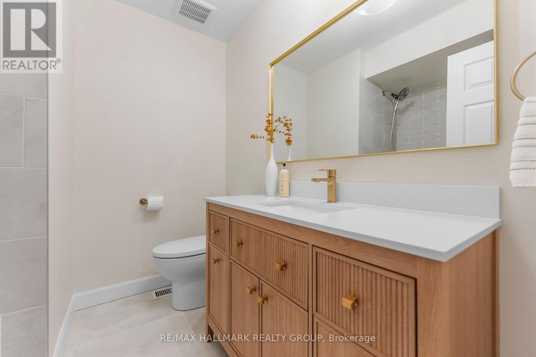 29161672/942-elsett-drive/elmvale-acresurbandale/ottawa/ontario/K1G2S9_27