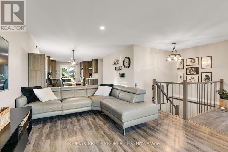 29565533/208-filion-street/embrun/russell/ontario/K0A1W0_9