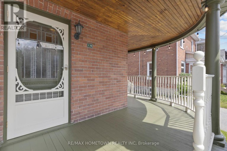 28592172/138-henry-street-e/prescott/prescott/ontario/K0E1T0_2