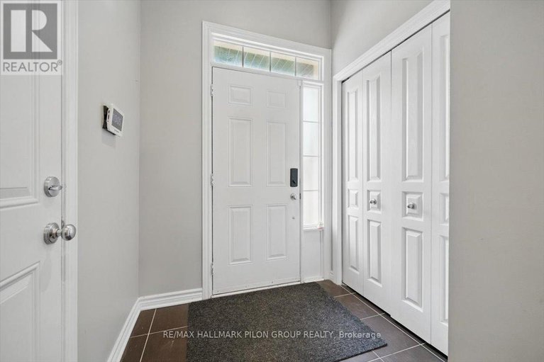28580590/107-watchhorn-grove/riverside-south/ottawa/ontario/K1V2N3_10