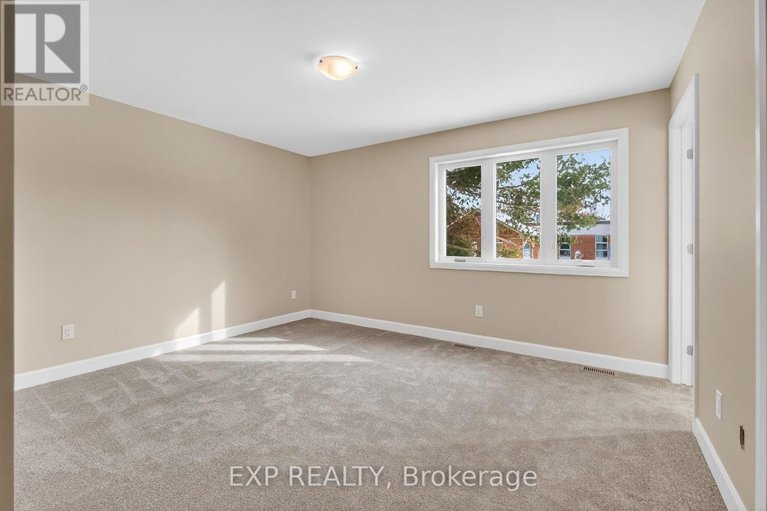 29612429/53-craig-street/village-of-russell/russell/ontario/K4R1A6_22