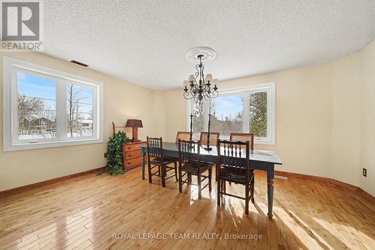 29627308/2249-mcgovern-road-w/north-grenville-twp-kemptville-south/north-grenville/ontario/K0G1S0_11