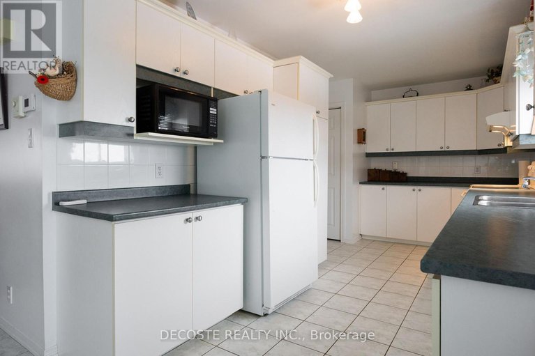 29406829/35-sandfield-avenue-n/alexandria/north-glengarry/ontario/K0C1A0_10