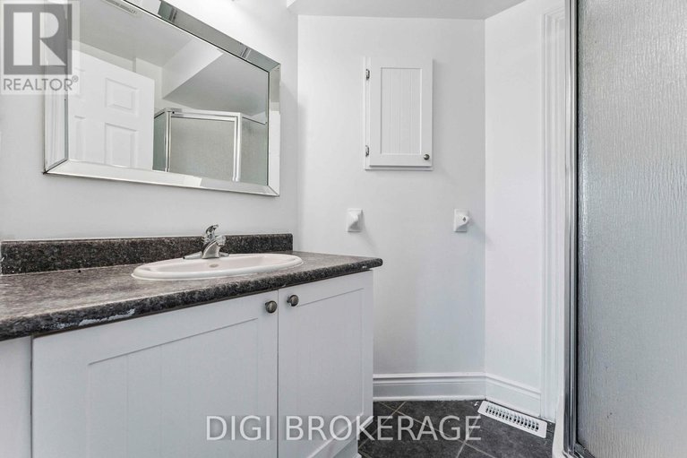 28617031/202-monterey-drive/leslie-park/ottawa/ontario/K2H7A8_16