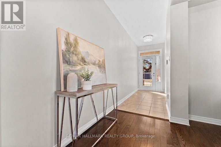 29627658/1965-montmere-avenue/notting-hillsummerside/ottawa/ontario/K4A0E3_7