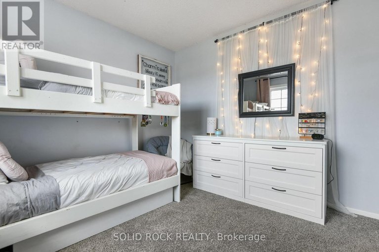 29651651/20-shetland-way/bridlewood/ottawa/ontario/K2M1R9_25