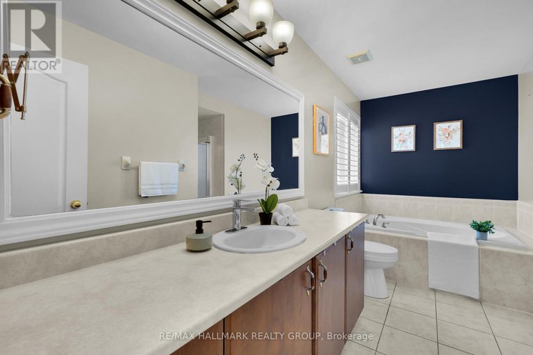 28492504/1924-lobelia-way/springridgeeast-village/ottawa/ontario/K4A4R1_33
