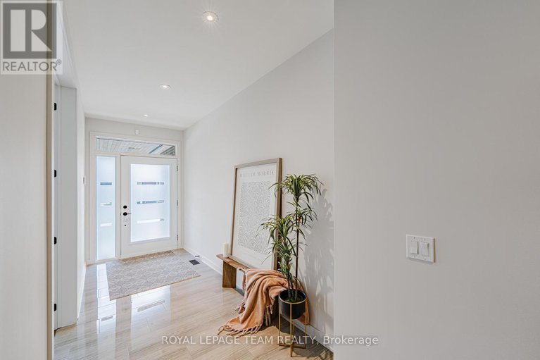 28358641/935-atrium-ridge/riverside-southgloucester-glen/ottawa/ontario/K4M0N9_4