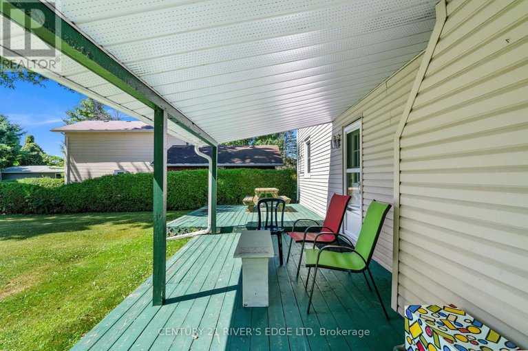 28632376/12084-lakeshore-drive/morrisburg/south-dundas/ontario/K0C1X0_28