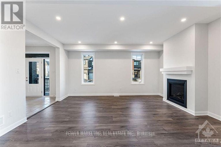 28896980/900-athenry-court/half-moon-bay/ottawa/ontario/K2J7C5_8