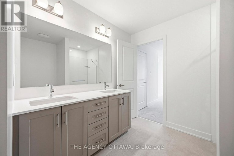 29453546/1132-spoor-street/rural-kanata-central/ottawa/ontario/K2K1X7_22