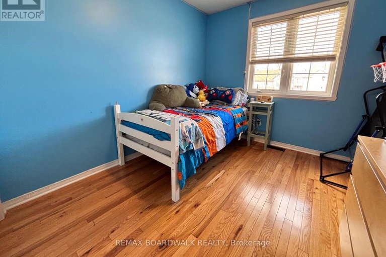 29597543/240-eliot-street/town-of-rockland/clarence-rockland/ontario/K4K0E6_16