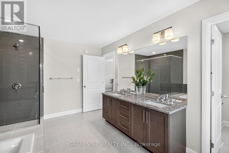 28743049/525-pimiwidon-street/cfb-rockcliffe-and-area/ottawa/ontario/K1K5A1_29