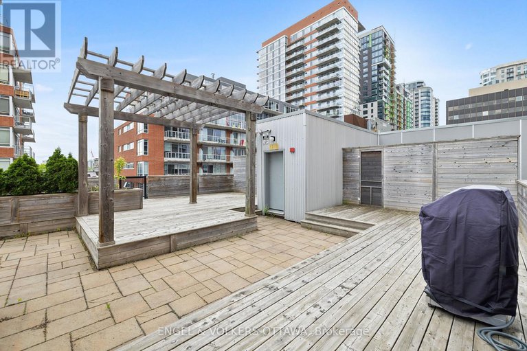 29426650/104-360-cumberland-street/lower-townbyward-market/ottawa/ontario/K1N0B1_37