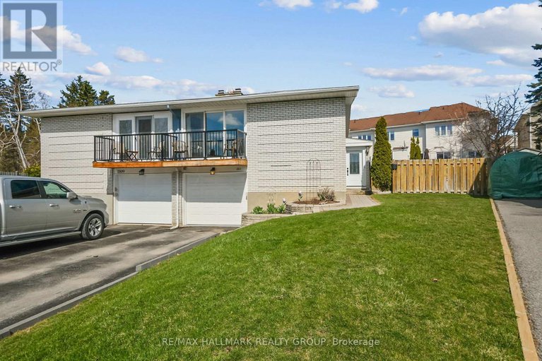 28228944/1811-applegrove-court/beacon-hill-south/ottawa/ontario/K1J6S4_1