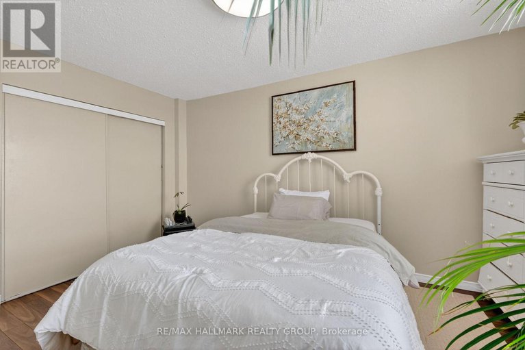 29377348/404-2019-bank-street/ellwood/ottawa/ontario/K1V0N1_13