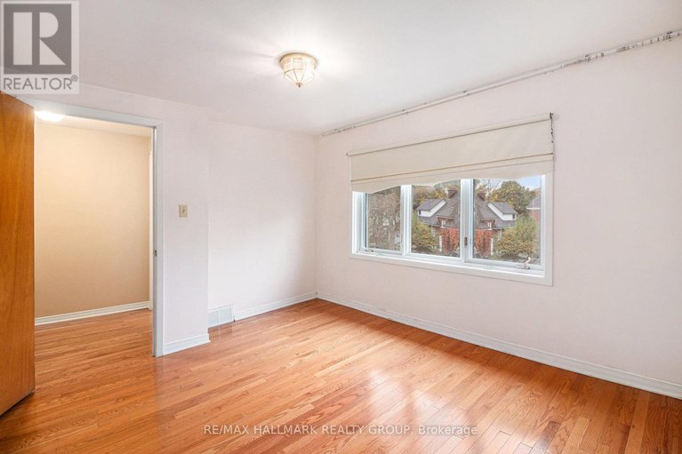 29043617/9-warren-avenue/ottawa-west/ottawa/ontario/K1Y0R9_17