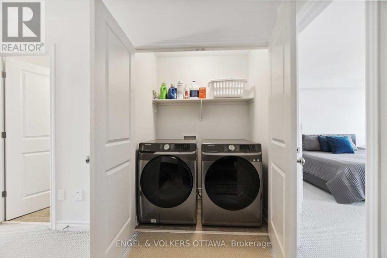 28568495/640-cordelette-circle/mer-bleuebradley-estatesanderson-park/ottawa/ontario/K1W0P2_32