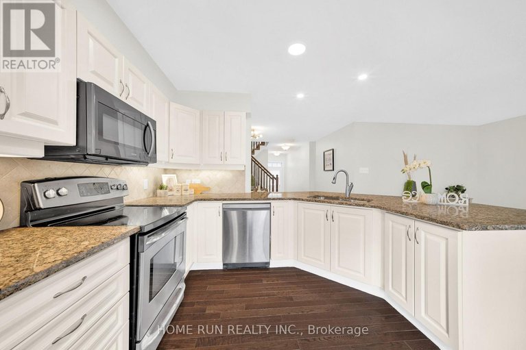 29593608/284-par-la-ville-circle/stittsville-north/ottawa/ontario/K2S0M4_14