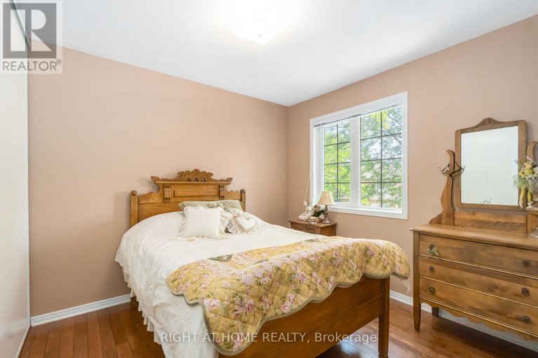 28479509/87-cohen-avenue/katimavik/ottawa/ontario/K2L4G4_15