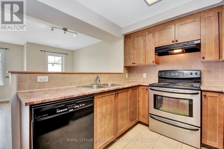 29322609/125-windswept-private/riverside-southgloucester-glen/ottawa/ontario/K1V0Z4_13