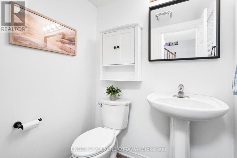 29548998/293-silbrass-private/stonebridge/ottawa/ontario/K2J5M6_5