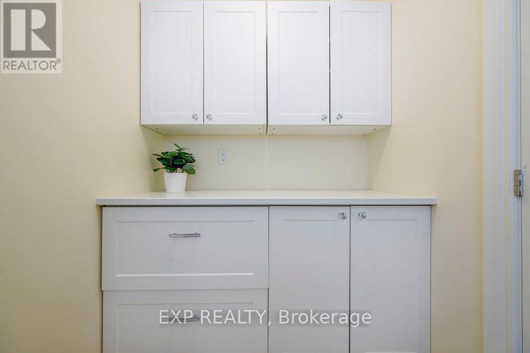 28293865/6768-breanna-cardill-street/greely/ottawa/ontario/K4P0C3_35