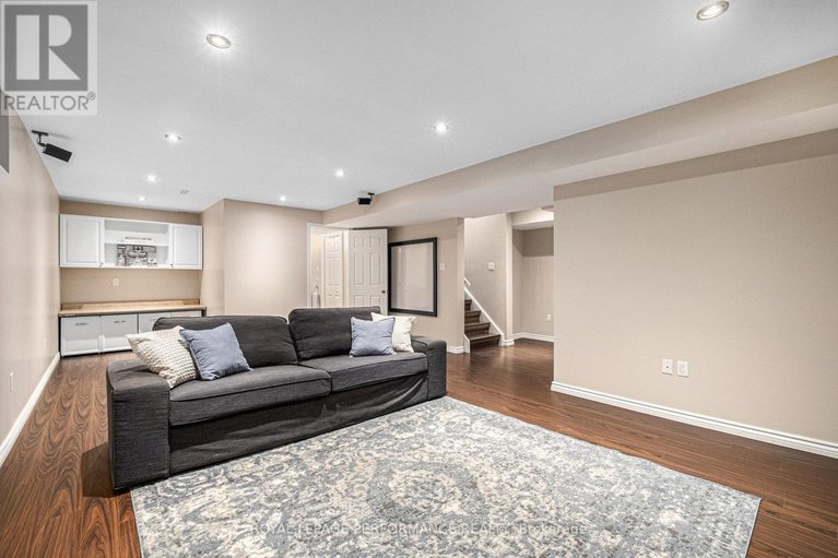 29064814/3234-river-rock-avenue/half-moon-bay/ottawa/ontario/K2J0T4_21