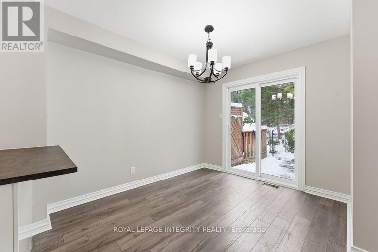 29244318/34-furlong-crescent/bridlewood/ottawa/ontario/K2M2J1_12