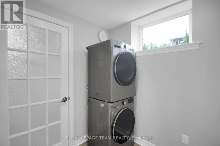 28310189/970-parkhurst-boulevard/mckellar-heightsglabar-park/ottawa/ontario/K2A3M9_27
