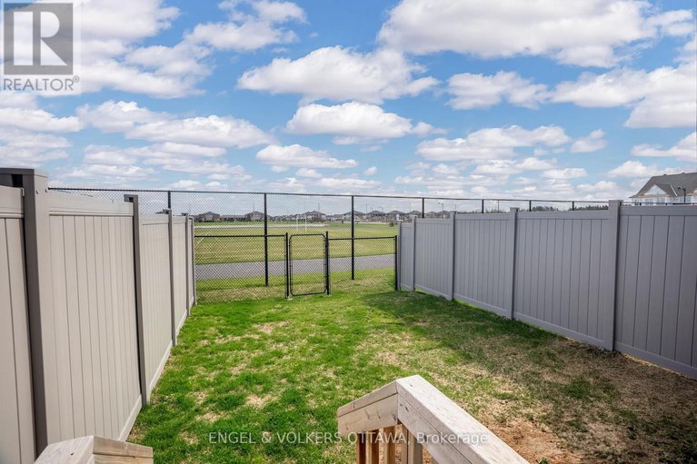 28268548/275-finsbury-avenue/stittsville-south/ottawa/ontario/K2S2Y2_33