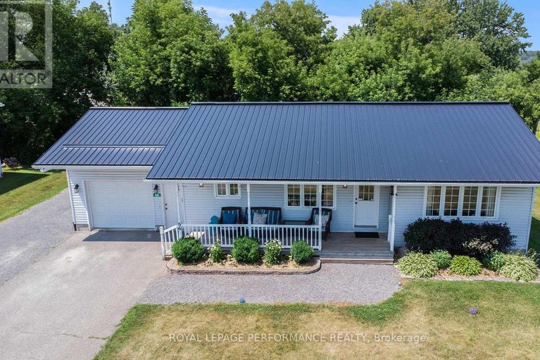 28804452/66-front-street/finch/north-stormont/ontario/K0C1K0_38