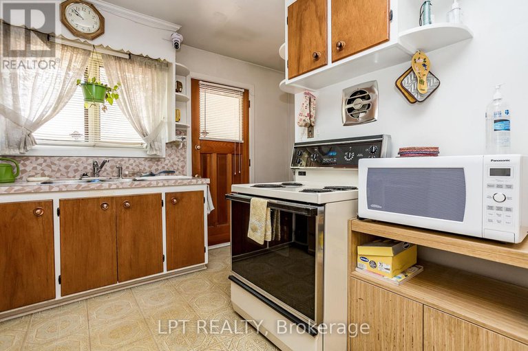 28501129/648-parkview-road/westborohampton-park/ottawa/ontario/K1Z6E5_4
