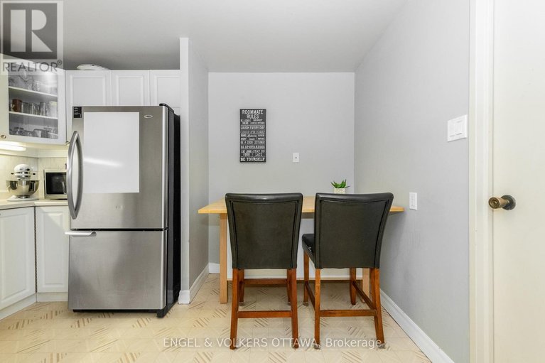 29604030/906-373-laurier-avenue-e/sandy-hill/ottawa/ontario/K1N8X6_17