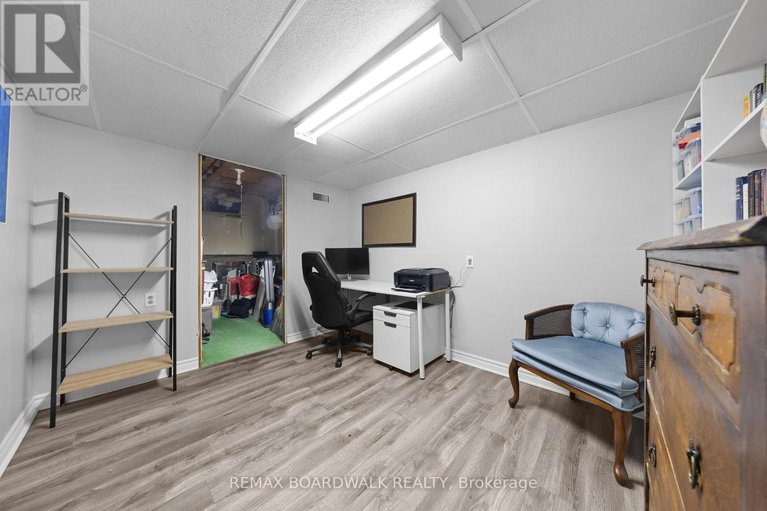 29576732/567-latour-crescent/fallingbrookgardenway-south/ottawa/ontario/K4A1P3_36