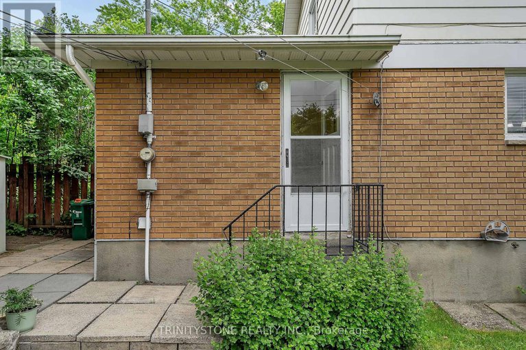 28500513/7-pulford-crescent/bayshore/ottawa/ontario/K2B6L6_40