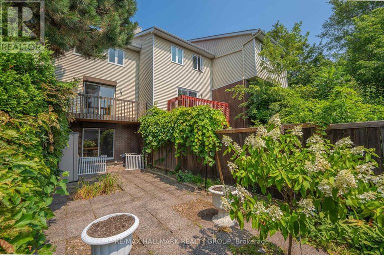 28722479/1916-russell-road/elmvale-acres/ottawa/ontario/K1G1L6_39