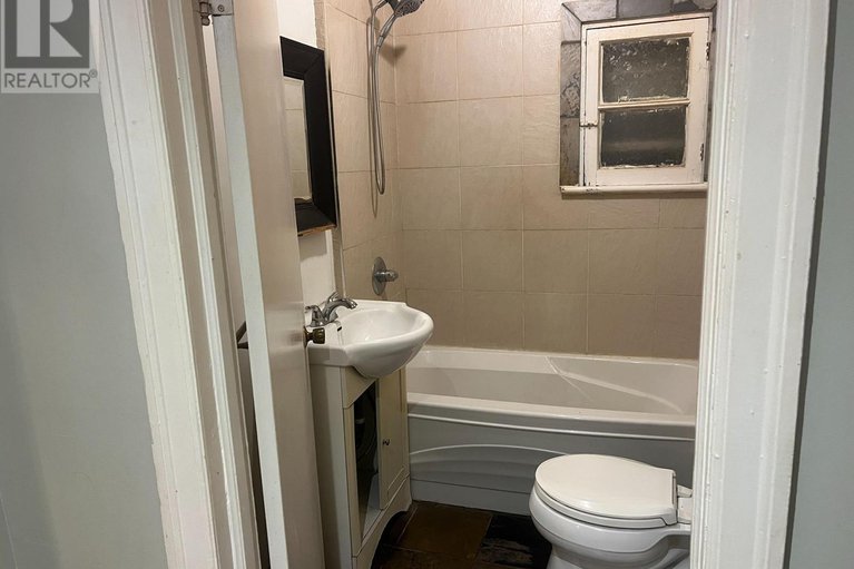 29182655/2821-haughton-avenue/britannia/ottawa/ontario/K2B6Z2_11