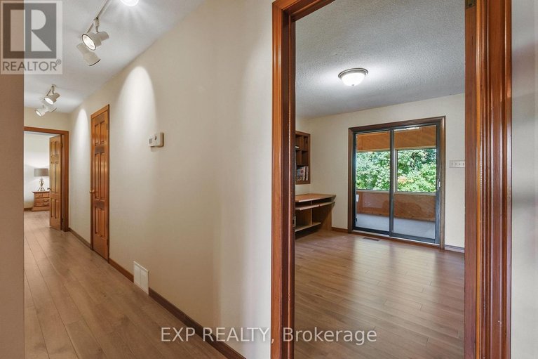 29449389/9185-ray-wilson-road/osgoode-twp-east-incl-kenmore/ottawa/ontario/K0A2P0_19