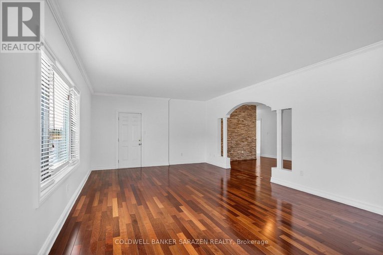 29439307/599-ballycastle-crescent/riverside-south/ottawa/ontario/K1X0A2_15