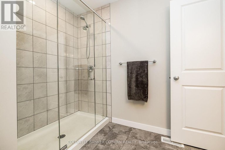 28928057/161-jardiniere-street/remainder-of-stittsville-area/ottawa/ontario/K2S2K1_33