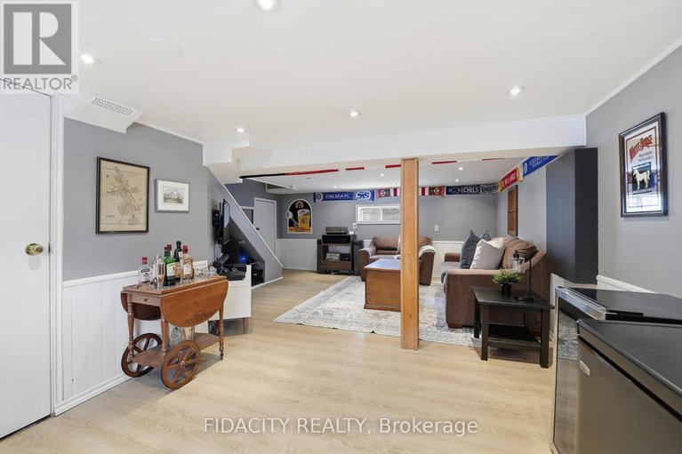 29641176/6560-jack-pine-crescent/greely/ottawa/ontario/K4P1E1_30