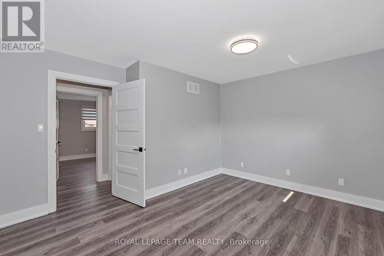 29103093/12-largo-crescent/meadowlandscrestview/ottawa/ontario/K2G3C7_22